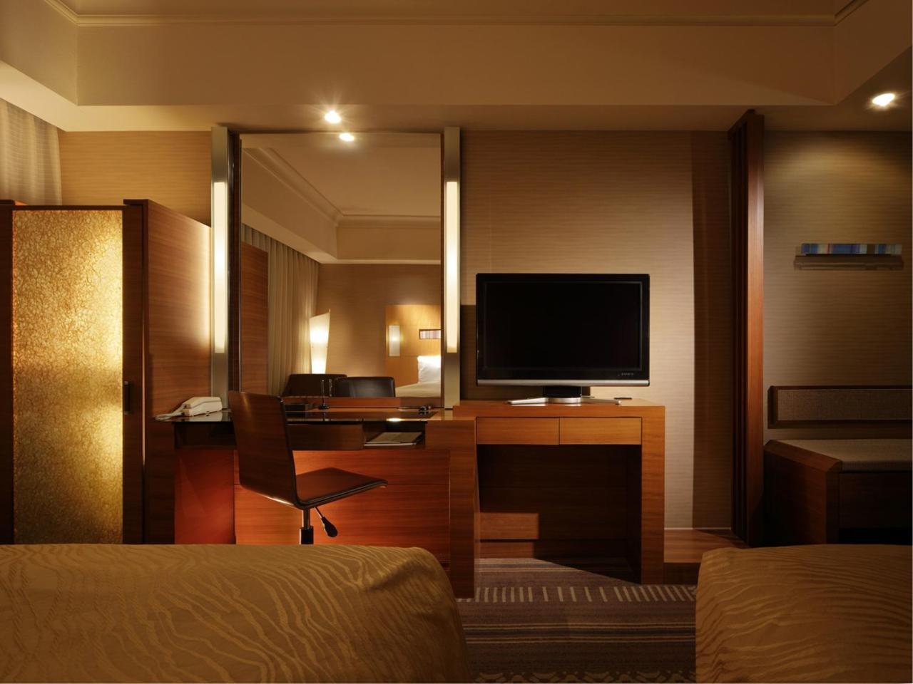 โรงแรมโอคุระ ฟูกูโอกะ ฟูกุโอกะ ภายนอก รูปภาพ A room at the hotel